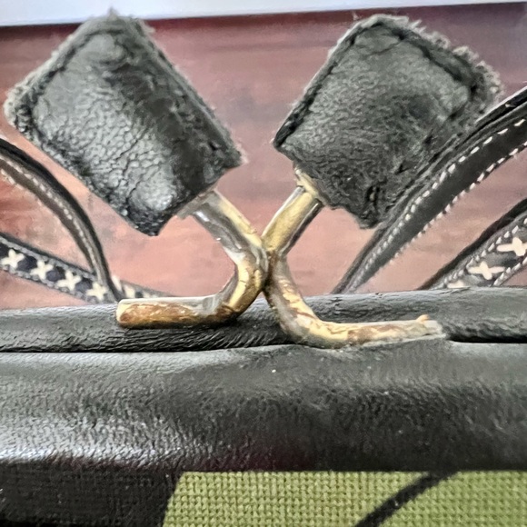 Isabella Fiore beaded handbag - Picture 7 of 10